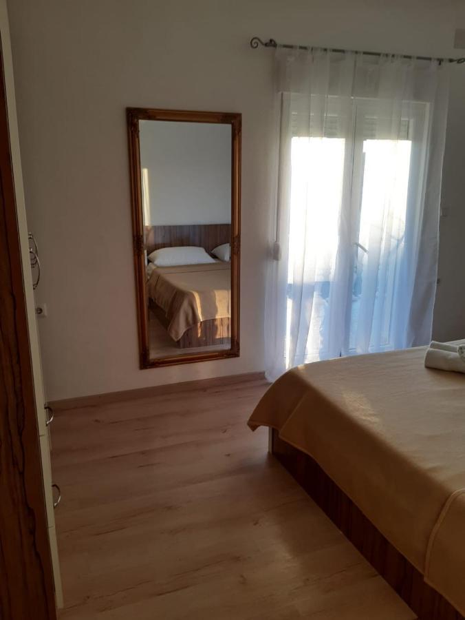 Apartment Luka Bibinje Exteriör bild